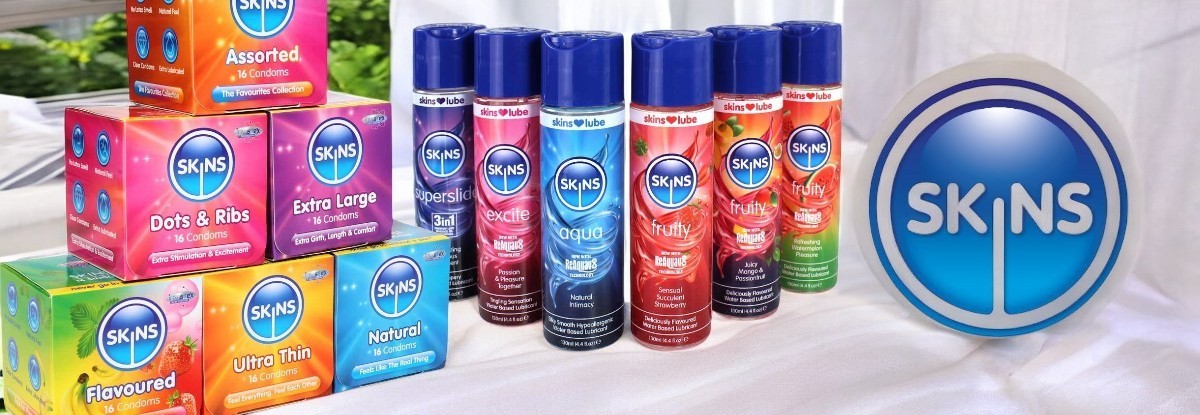Natural prezervatīvi SKINS prekės ženklo puslapio iliustracija